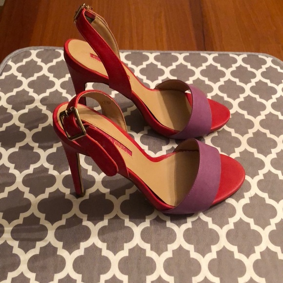 C. LABEL. HEEL SANDALS - Picture 3 of 5
